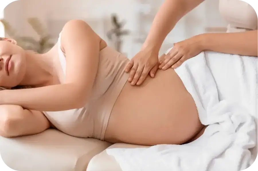 Sanfte Schwangerschaftsmassage für werdende Mütter bei LUMA Wellness in Buxtehude